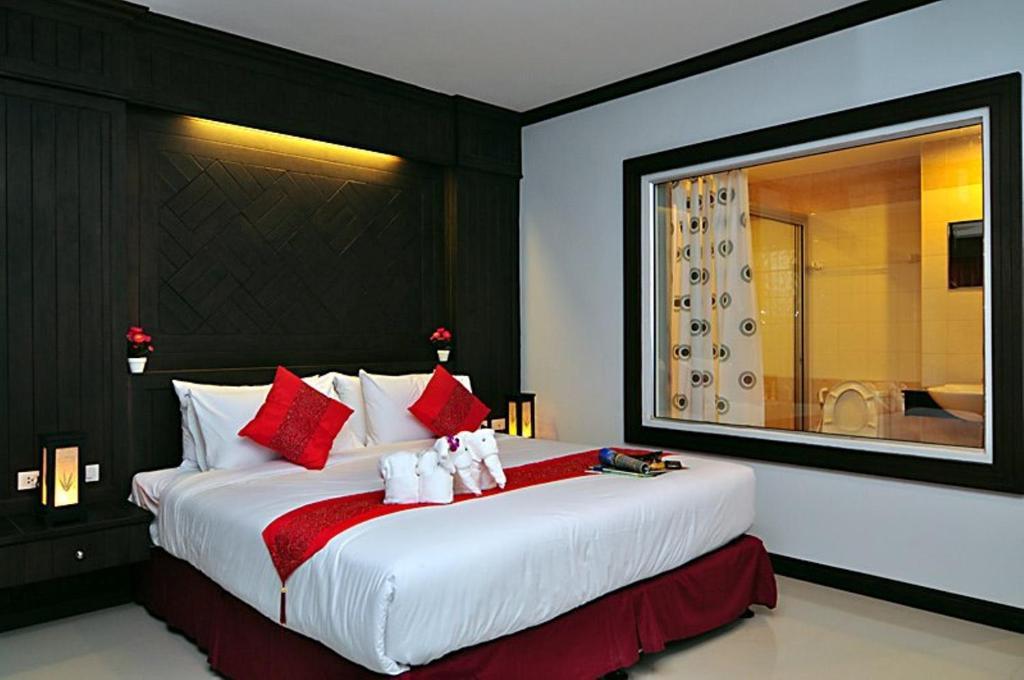 Patong Princess Hotel Exterior photo